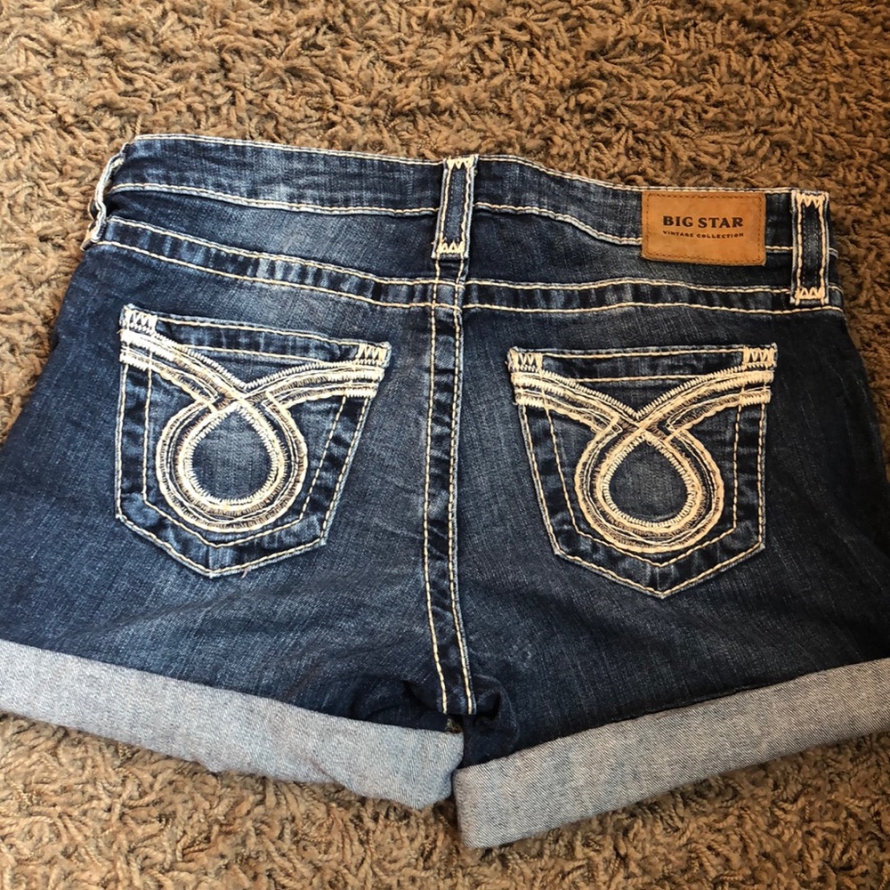 Big Star Maddie fit jean shorts size 27